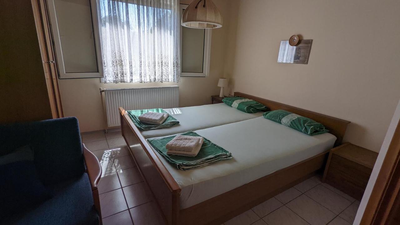 Moustaki Apartment *